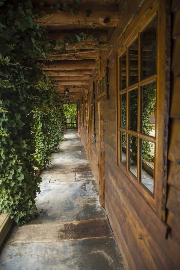 Hotel El Barranco Futaleufú 外观 照片