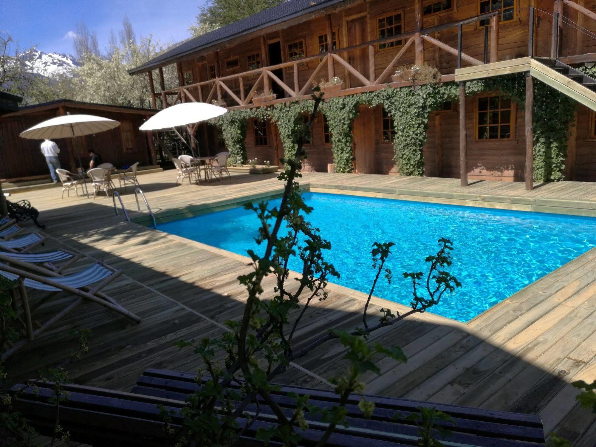 Hotel El Barranco Futaleufú 外观 照片